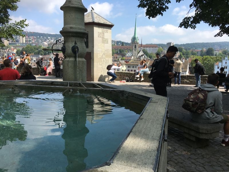 Ausstellung HelOé, Lindenhof Zürich