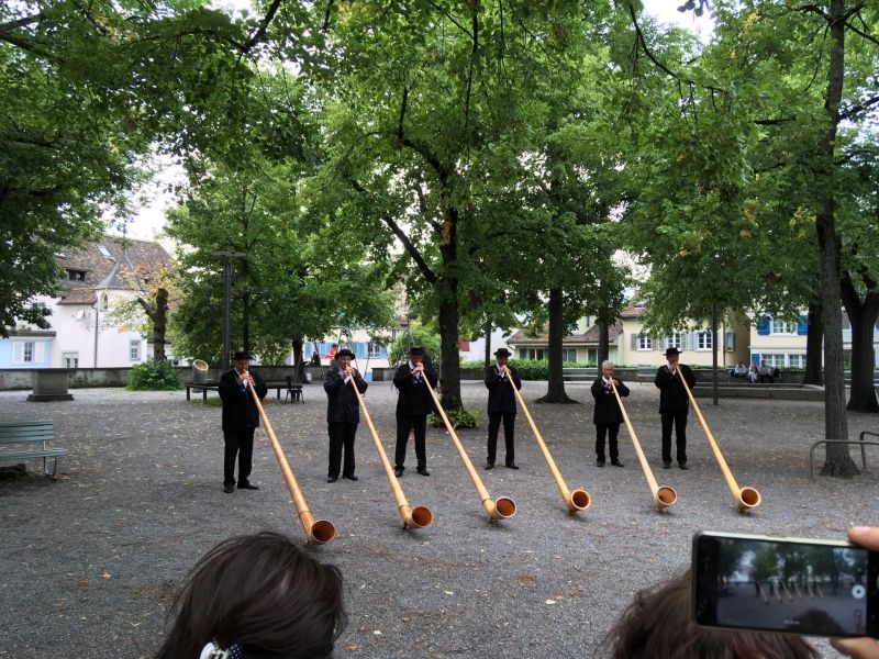 Ausstellung HelOé, Lindenhof Zürich