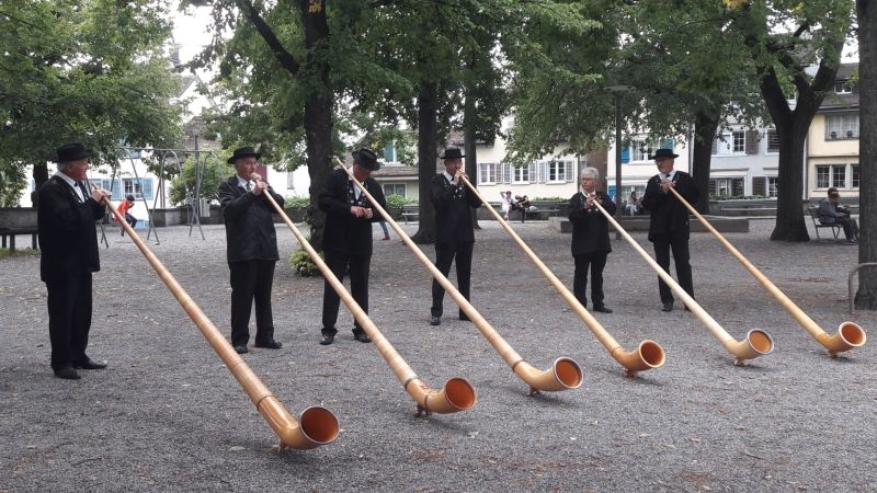 Ausstellung HelOé, Lindenhof Zürich